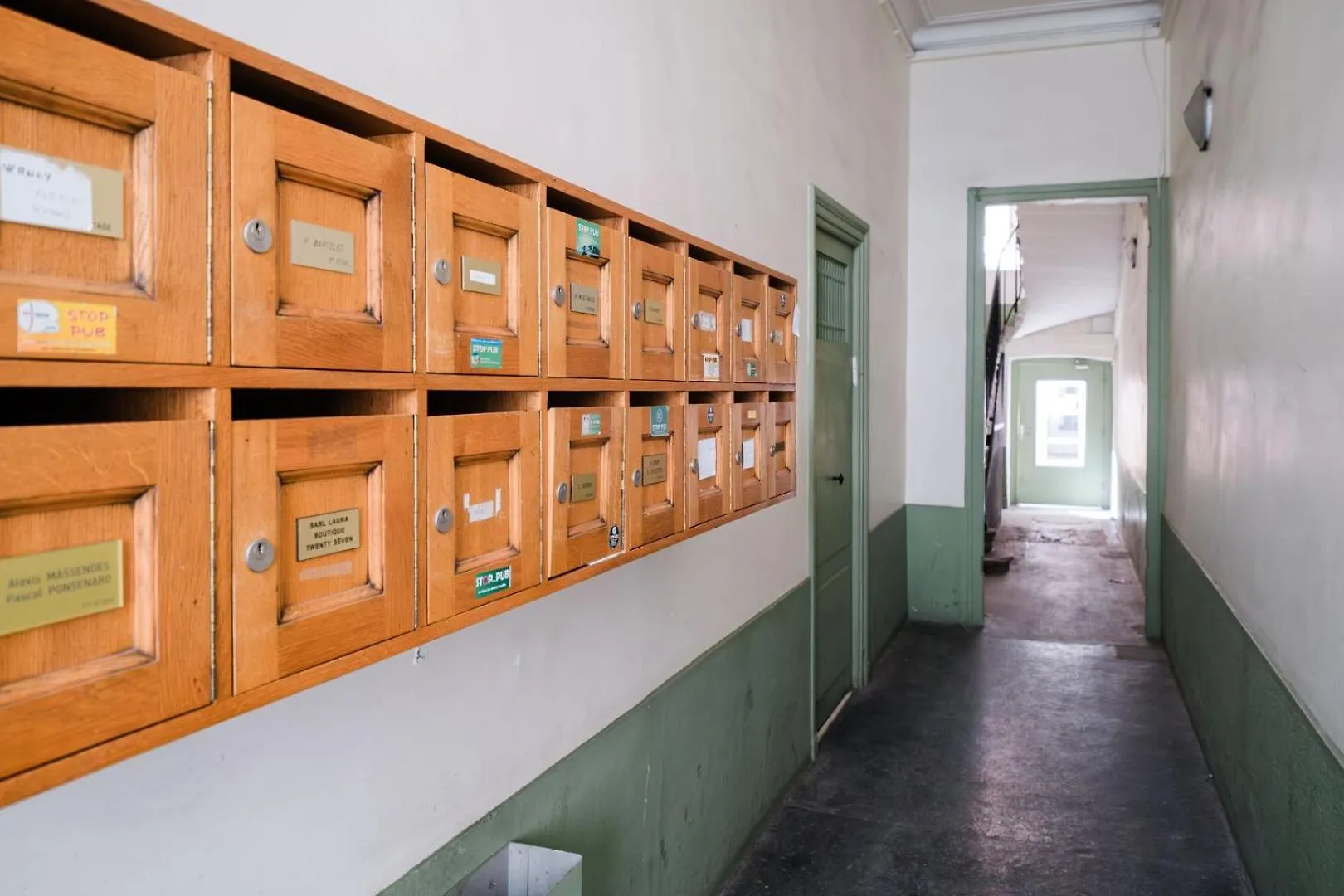 Quiet Central Lyon Ail Daire